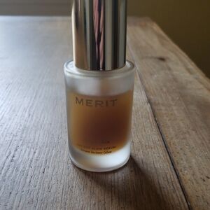 MERIT Great Skin Instant Glow Serum